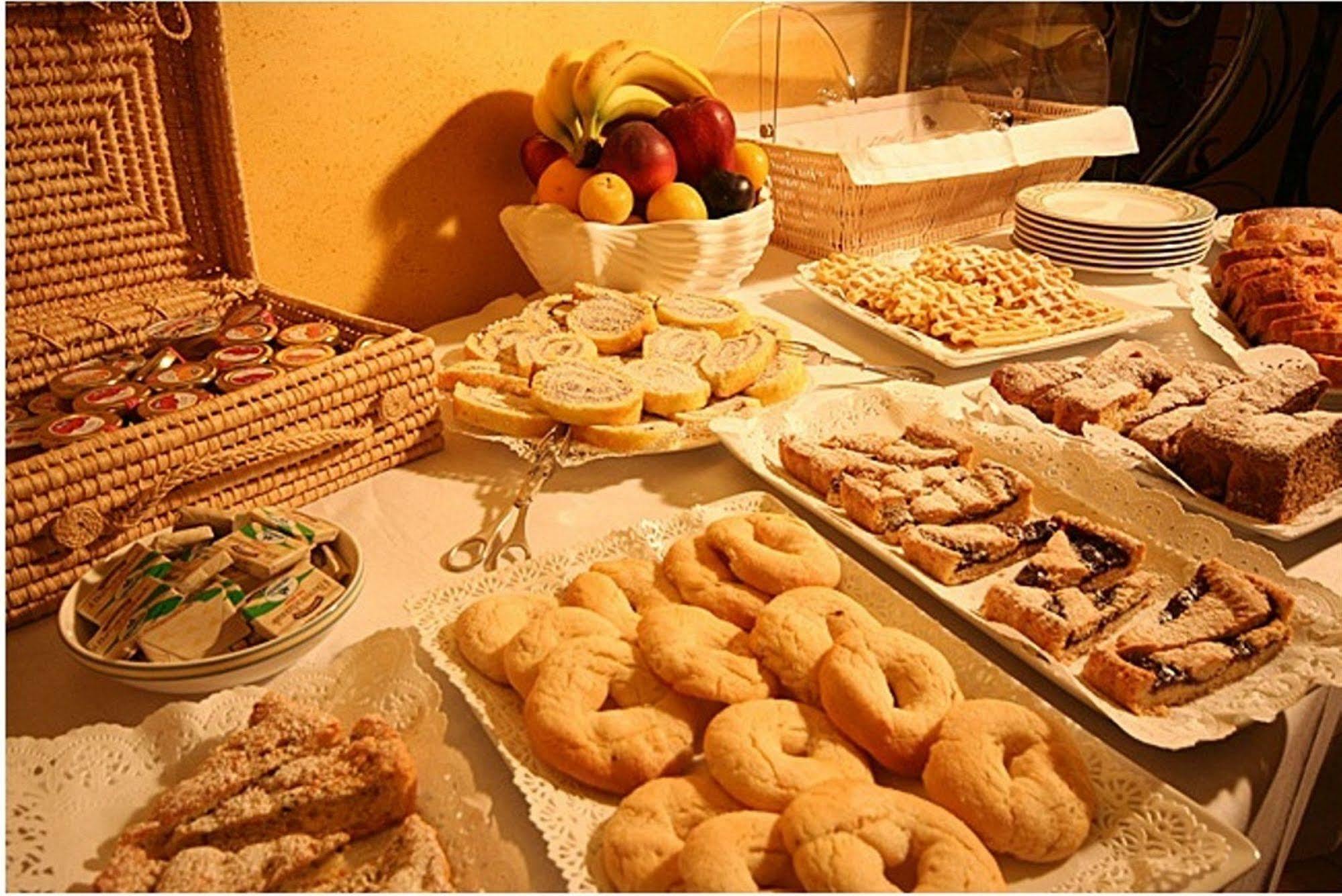 La Piazzetta Rooms & Breakfast Роккаразо Екстер'єр фото