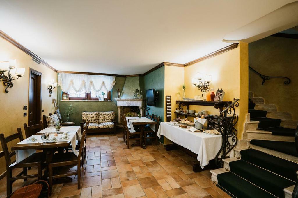 La Piazzetta Rooms & Breakfast Роккаразо Екстер'єр фото