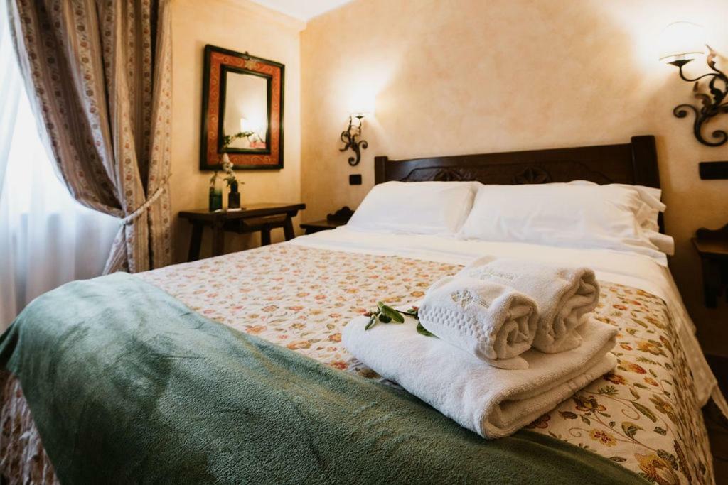 La Piazzetta Rooms & Breakfast Роккаразо Екстер'єр фото