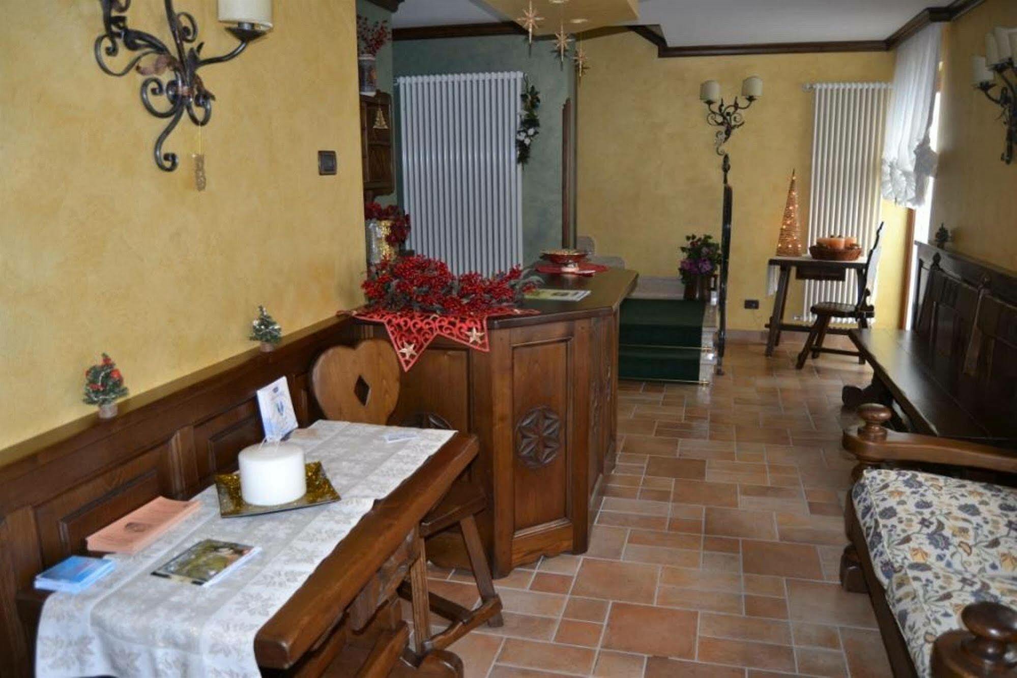 La Piazzetta Rooms & Breakfast Роккаразо Екстер'єр фото